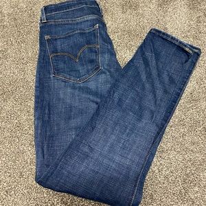 Levi’s Highrise Skinny Jeans